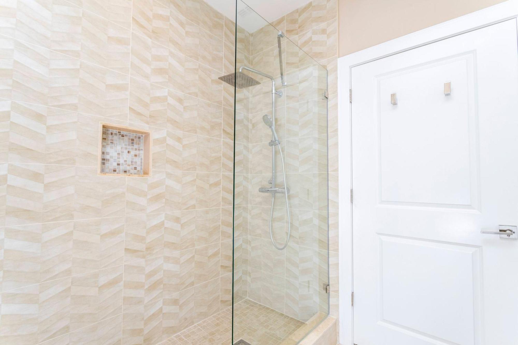 Ferienhaus 4 - 5 Min From - W Jacuzzi 7557